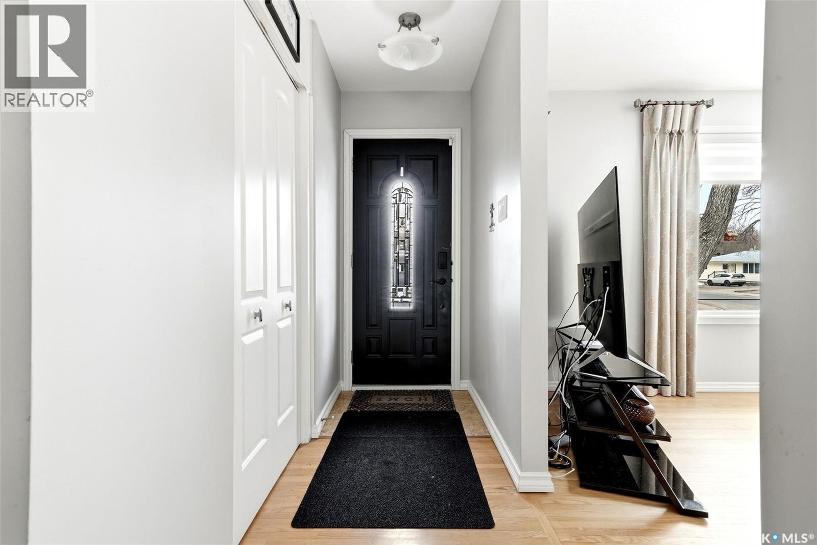 201 Shannon Road, Regina, Saskatchewan  S4S 5H8 - Photo 8 - SK034337