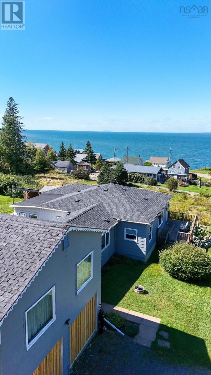 60 Cove Road, Halls Harbour, Nova Scotia  B0P 1J0 - Photo 44 - 202603819