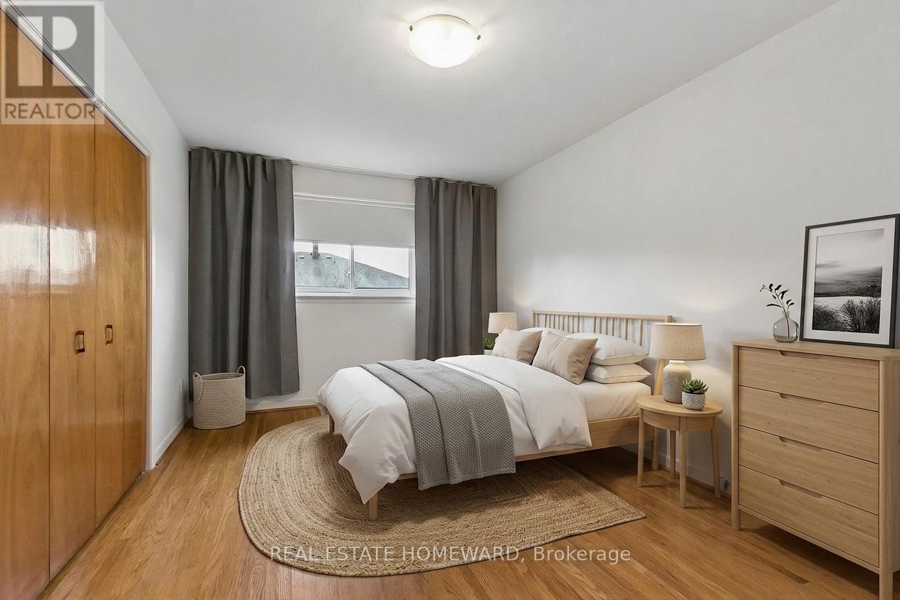 71 Thwaite Avenue, Toronto, Ontario  M3L 2C8 - Photo 22 - W13061390