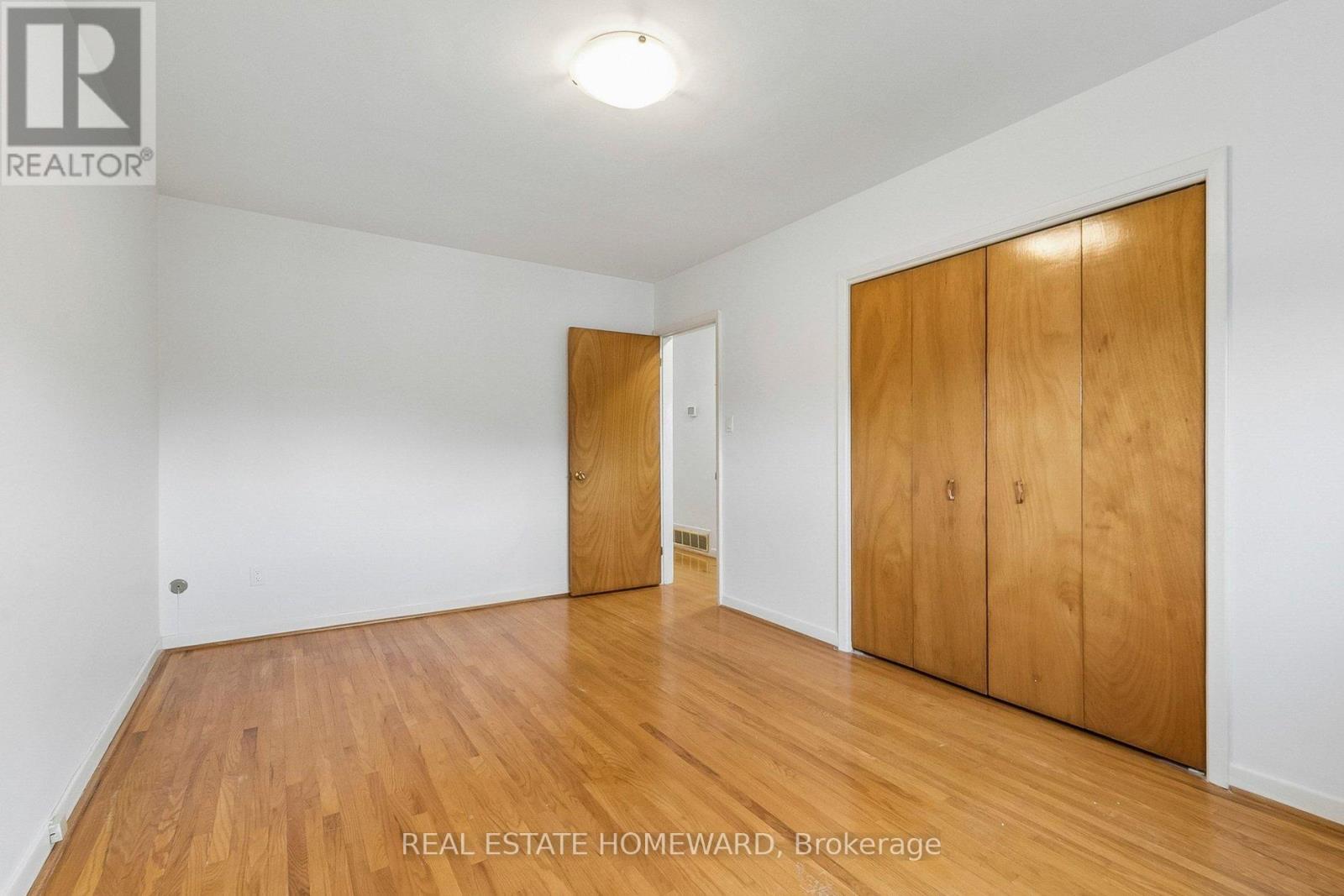 71 Thwaite Avenue, Toronto, Ontario  M3L 2C8 - Photo 24 - W13061390