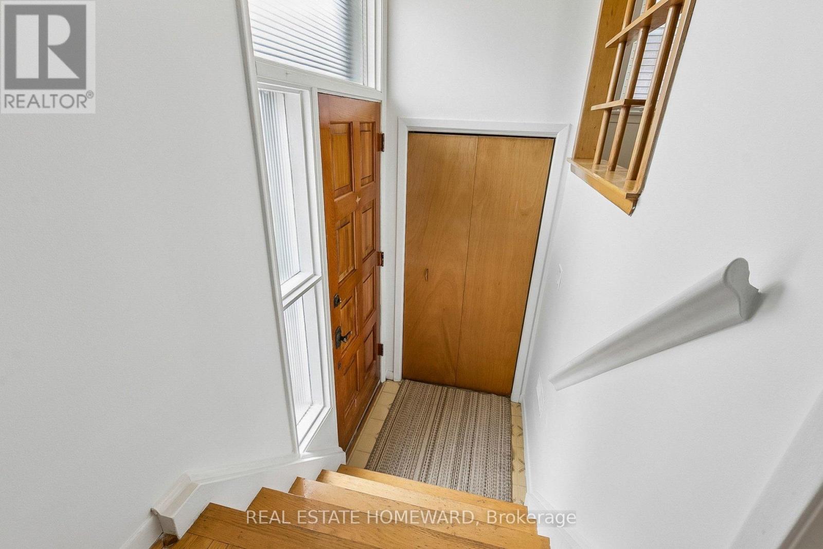 71 Thwaite Avenue, Toronto, Ontario  M3L 2C8 - Photo 4 - W13061390