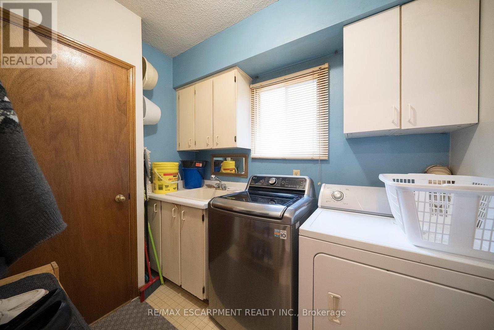 2057 Wincanton Crescent, Mississauga, Ontario  L5M 3E4 - Photo 17 - W13061438