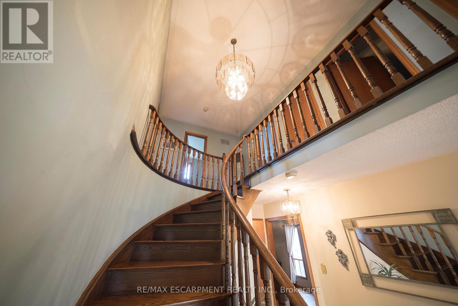 2057 Wincanton Crescent, Mississauga, Ontario  L5M 3E4 - Photo 19 - W13061438