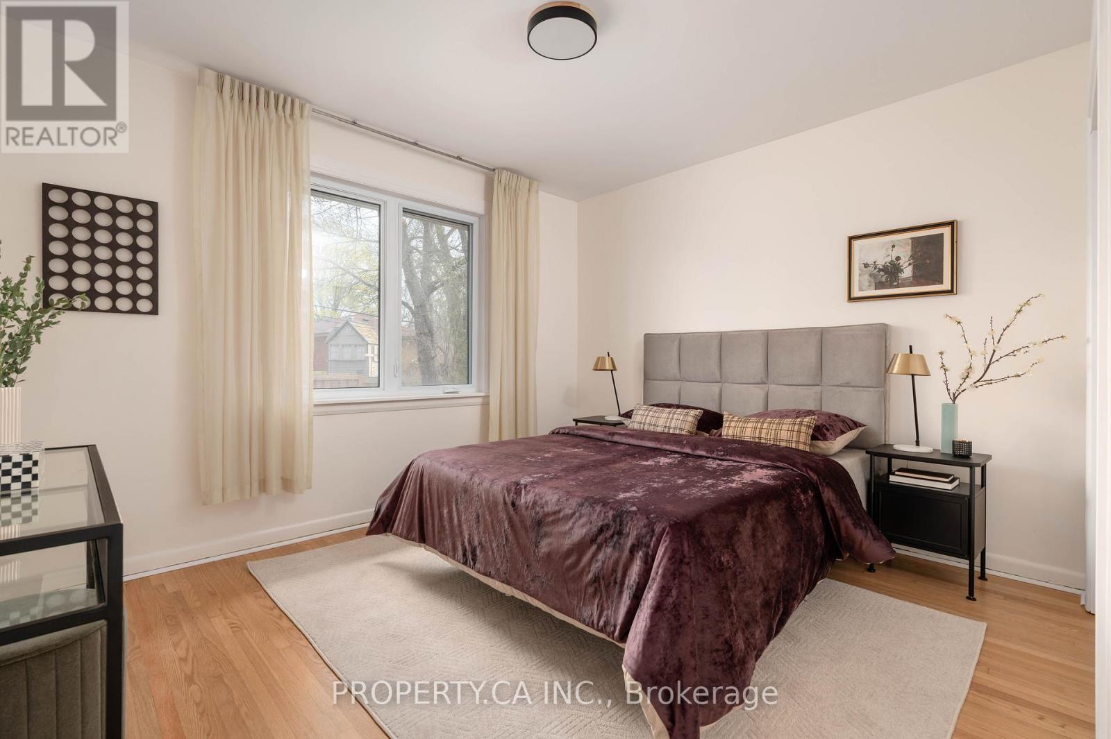 19 Jill Crescent, Toronto, Ontario  M9B 6B2 - Photo 10 - W13061456