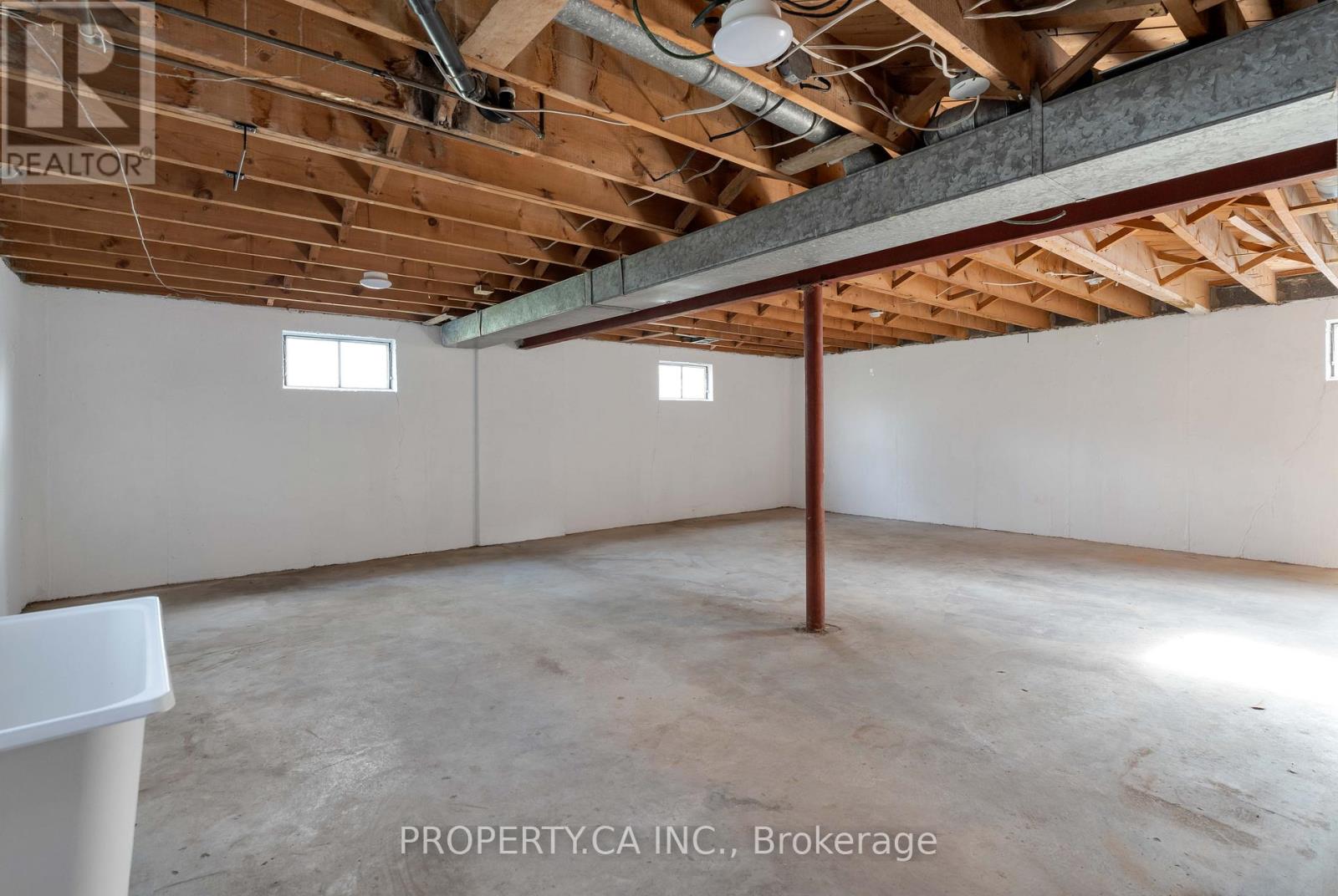 19 Jill Crescent, Toronto, Ontario  M9B 6B2 - Photo 19 - W13061456