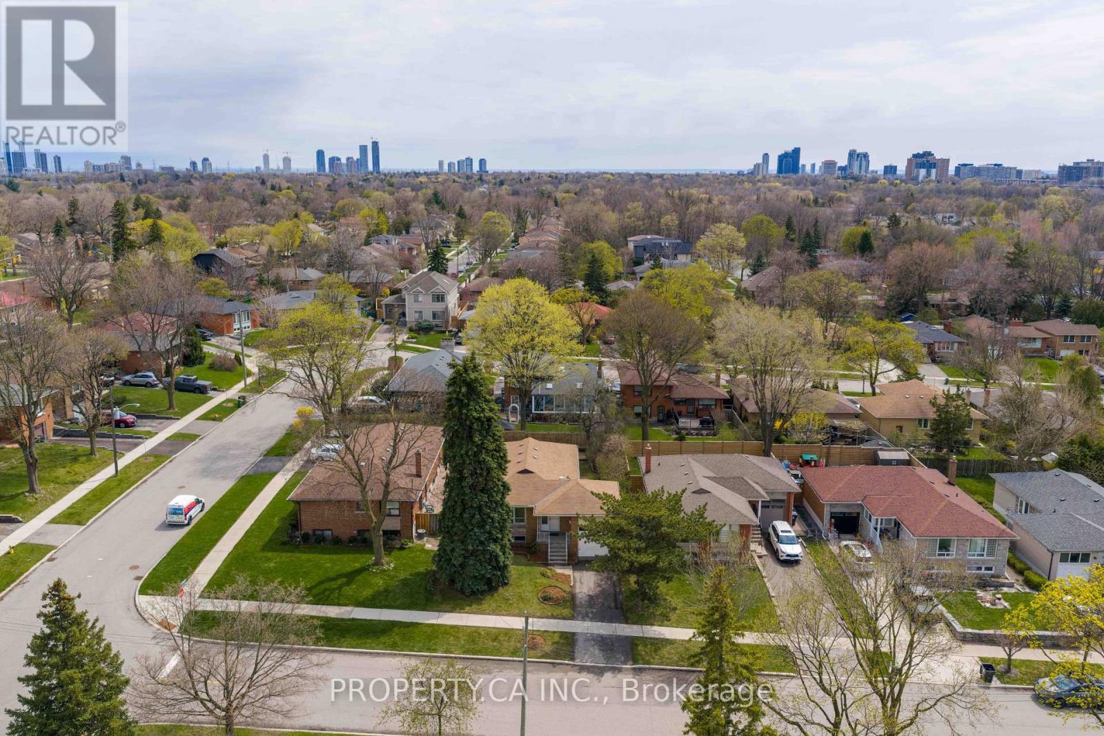 19 Jill Crescent, Toronto, Ontario  M9B 6B2 - Photo 25 - W13061456