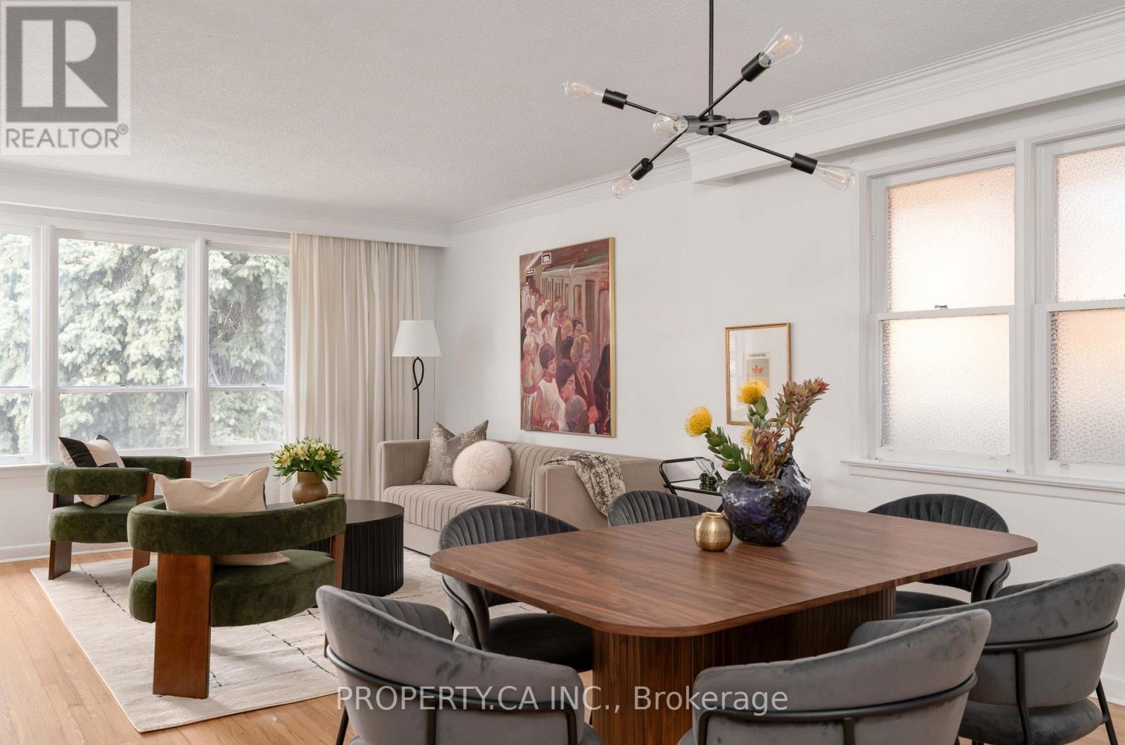 19 Jill Crescent, Toronto, Ontario  M9B 6B2 - Photo 6 - W13061456