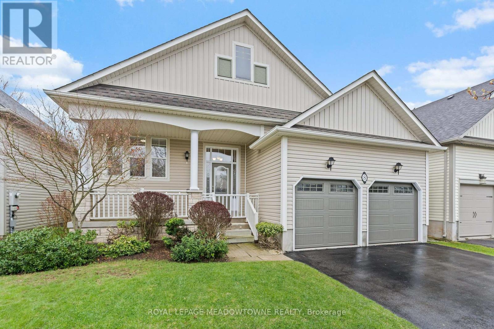 8 Bonnette Street, Halton Hills, Ontario  L7J 2Z9 - Photo 2 - W13061466