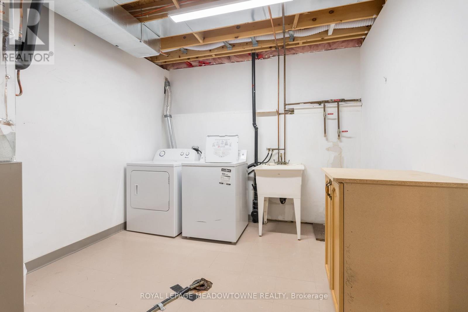 8 Bonnette Street, Halton Hills, Ontario  L7J 2Z9 - Photo 31 - W13061466
