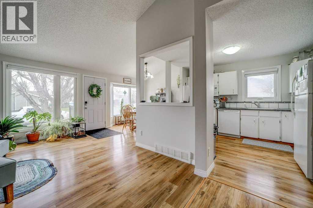 70 Princeton Road W, Lethbridge, Alberta  T1K 5A2 - Photo 11 - A2295851