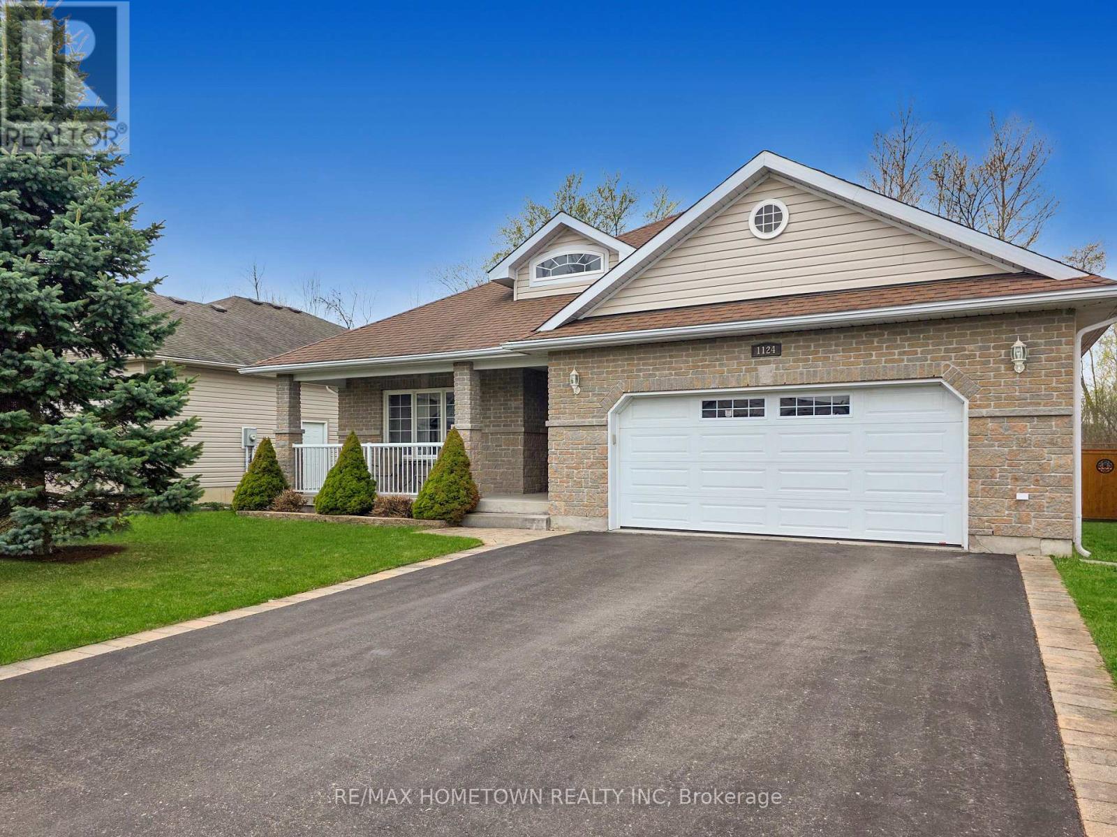 1124 MCCLURE CRESCENT, Brockville, Ontario