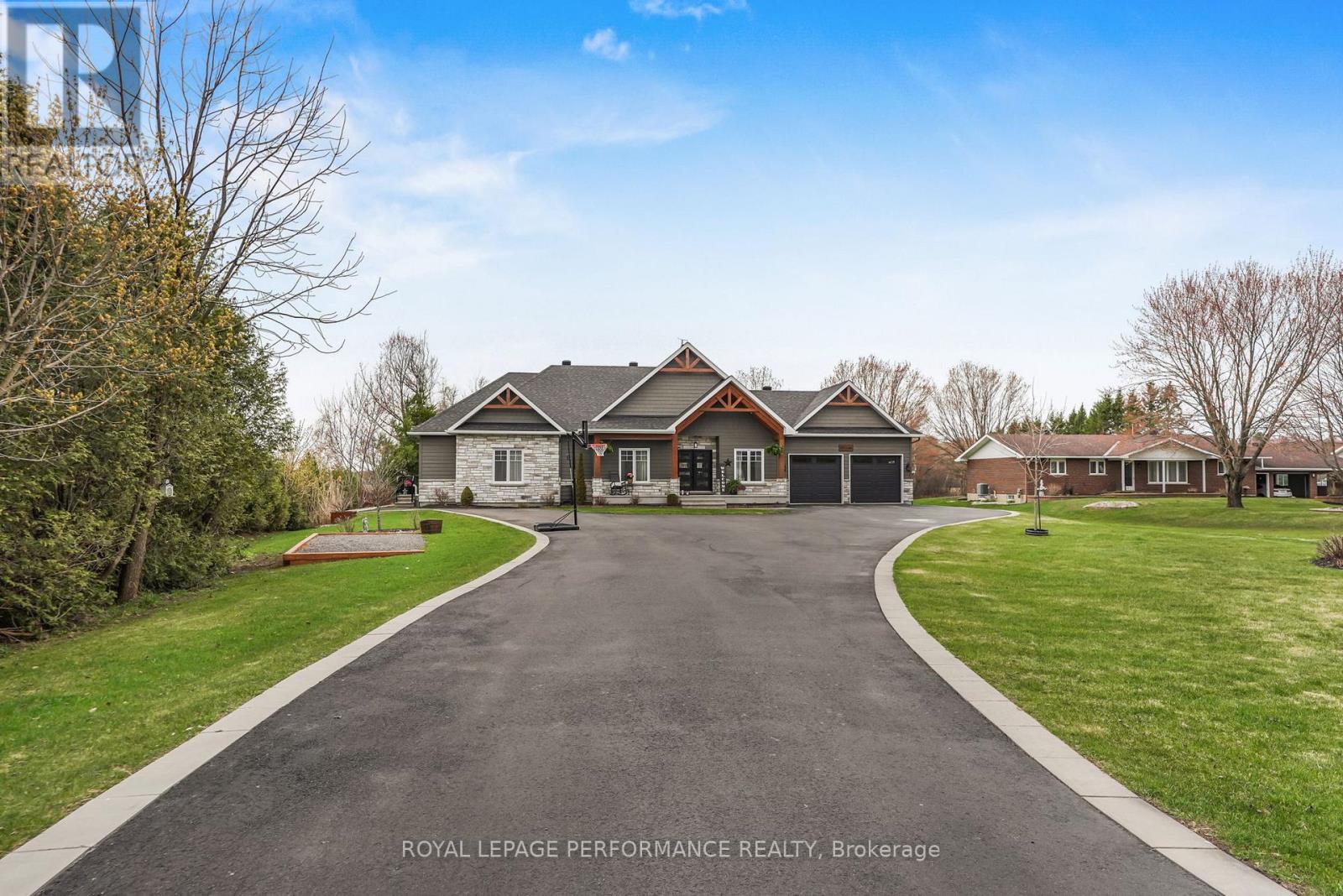 1560 Sandy Hill Road, Champlain, Ontario  K6A 2R2 - Photo 2 - X13061536