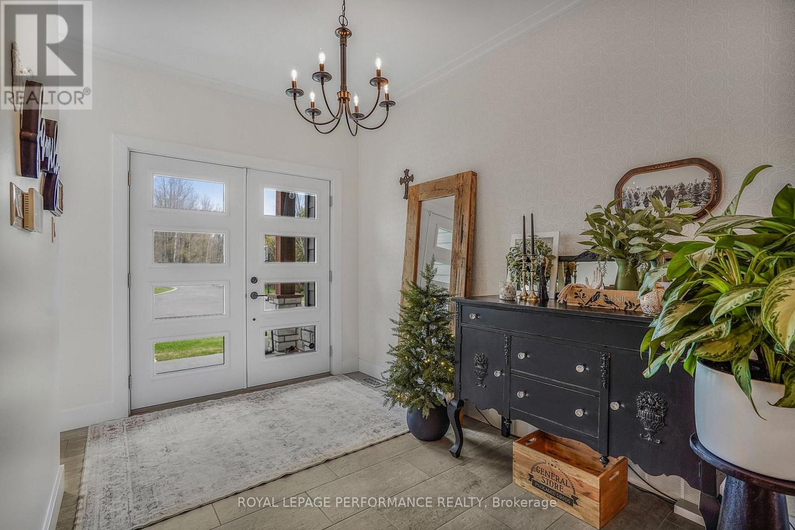 1560 Sandy Hill Road, Champlain, Ontario  K6A 2R2 - Photo 4 - X13061536