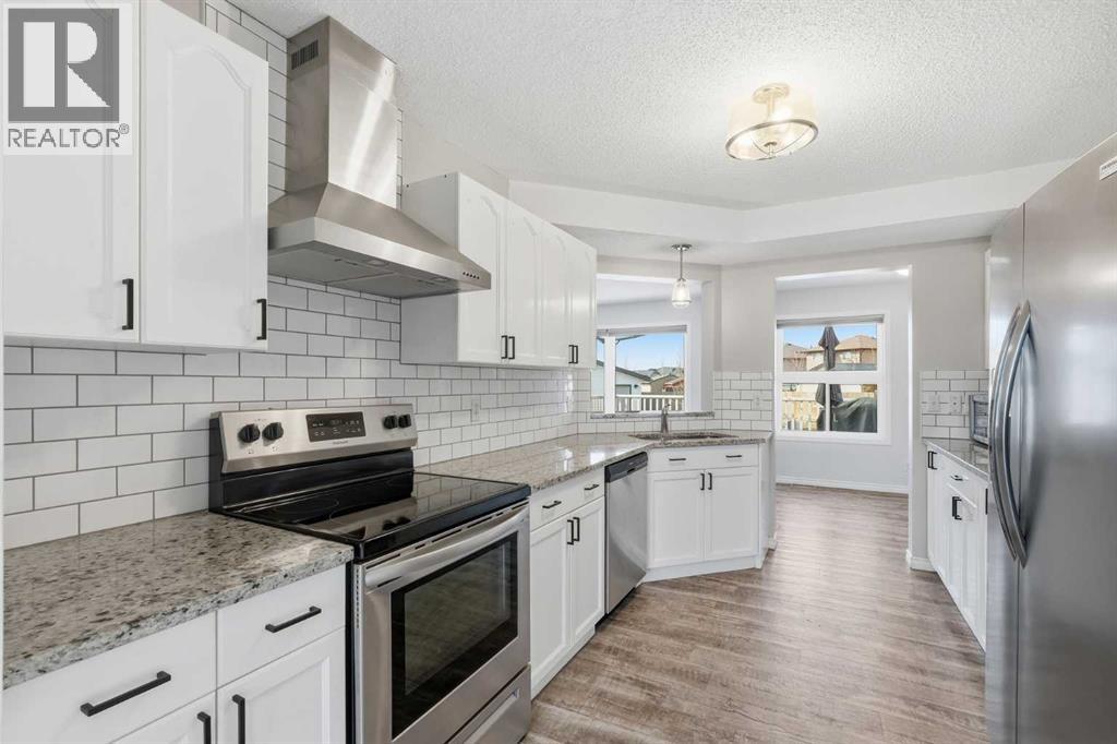 41 High Ridge Court NW, High River, Alberta  T1V 1Z6 - Photo 2 - A2301280