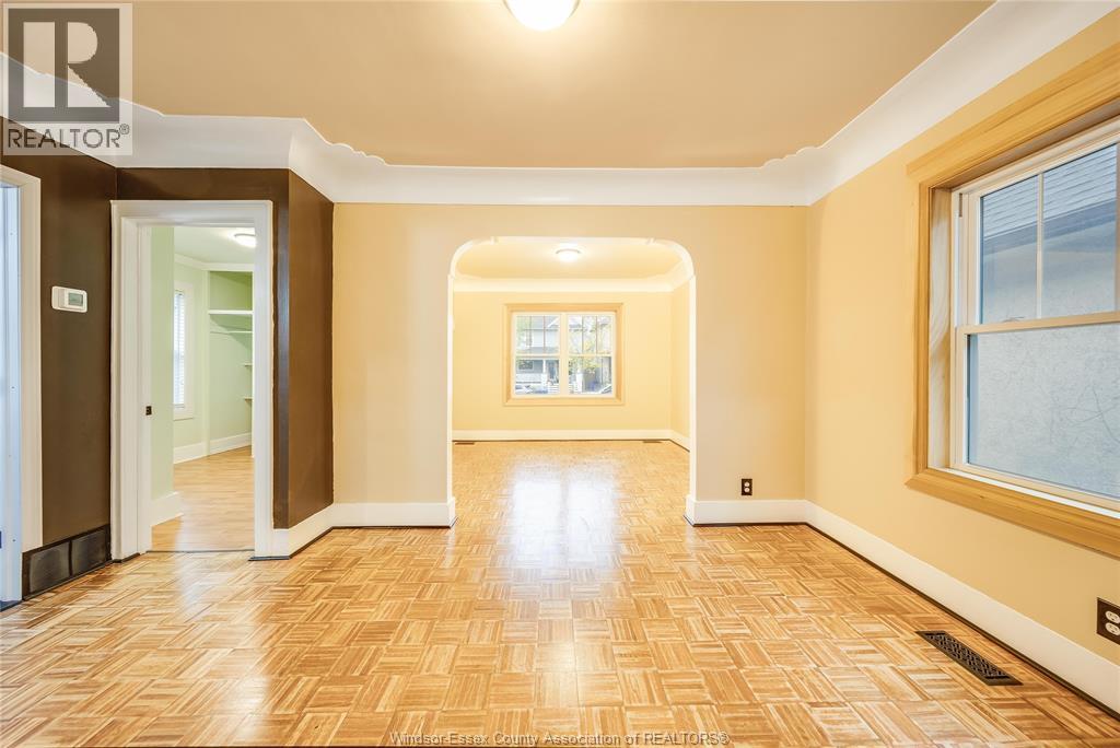 1046 Elsmere, Windsor, Ontario  N9A 2B2 - Photo 16 - 26009589