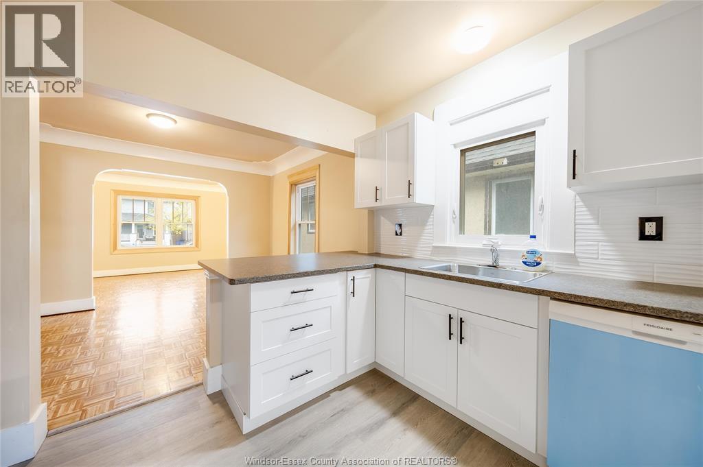 1046 Elsmere, Windsor, Ontario  N9A 2B2 - Photo 21 - 26009589