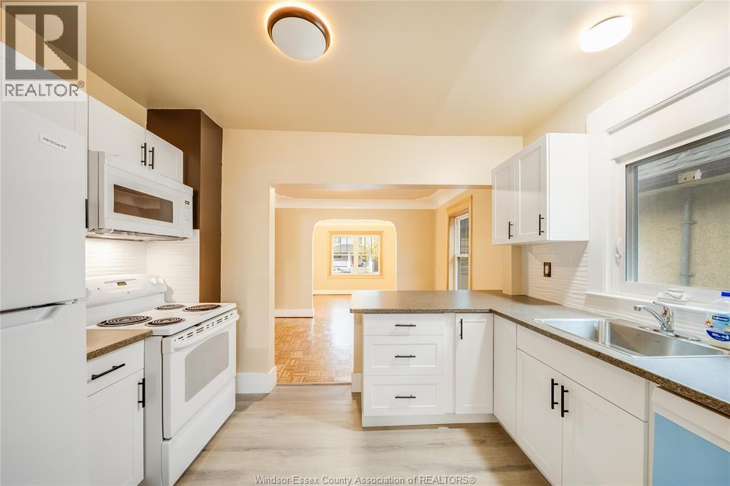 1046 Elsmere, Windsor, Ontario  N9A 2B2 - Photo 22 - 26009589