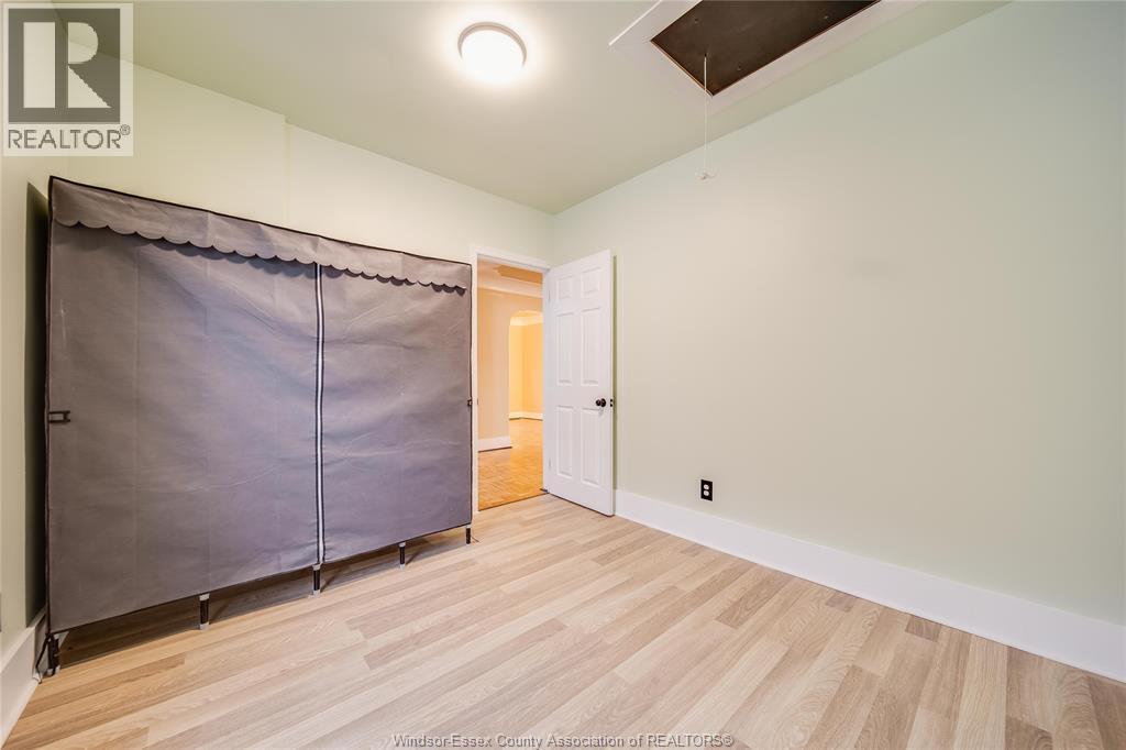 1046 Elsmere, Windsor, Ontario  N9A 2B2 - Photo 27 - 26009589