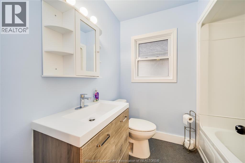 1046 Elsmere, Windsor, Ontario  N9A 2B2 - Photo 30 - 26009589