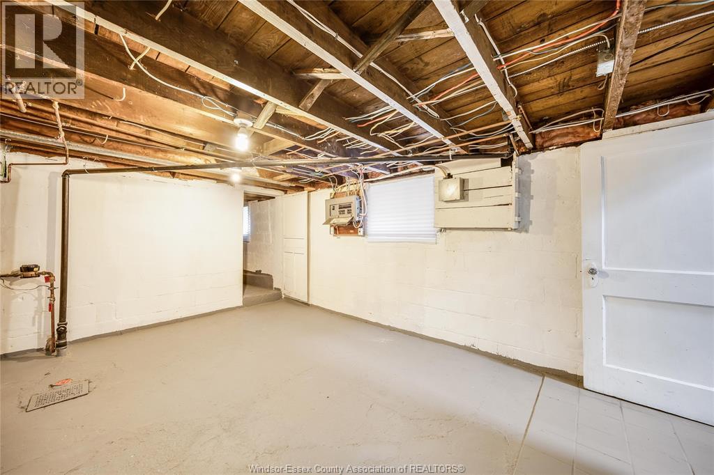 1046 Elsmere, Windsor, Ontario  N9A 2B2 - Photo 33 - 26009589