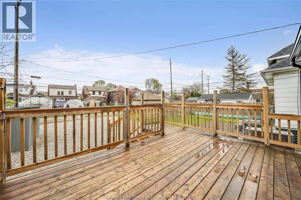 1046 Elsmere, Windsor, Ontario  N9A 2B2 - Photo 36 - 26009589