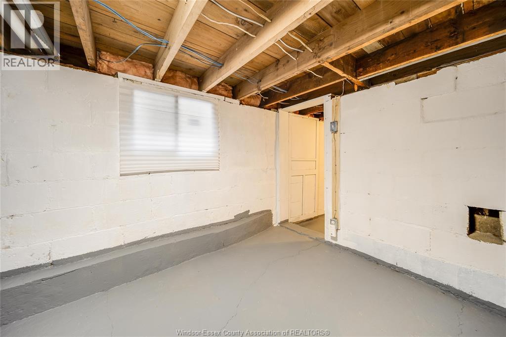 1046 Elsmere, Windsor, Ontario  N9A 2B2 - Photo 42 - 26009589