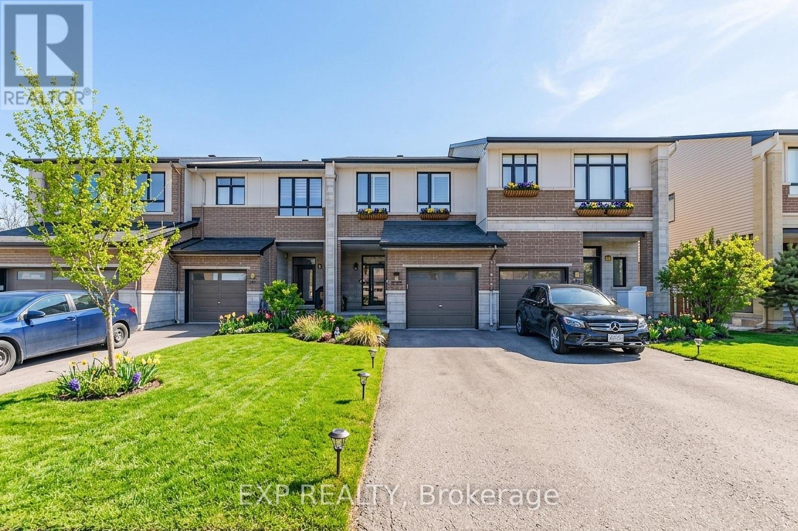 605 TENNANT WAY, Ottawa, Ontario