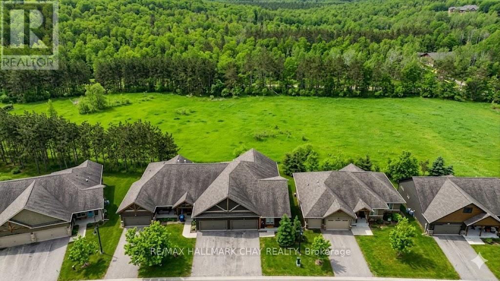 54 Landscape Drive, Oro-Medonte, Ontario  L0L 2L0 - Photo 1 - S12817826