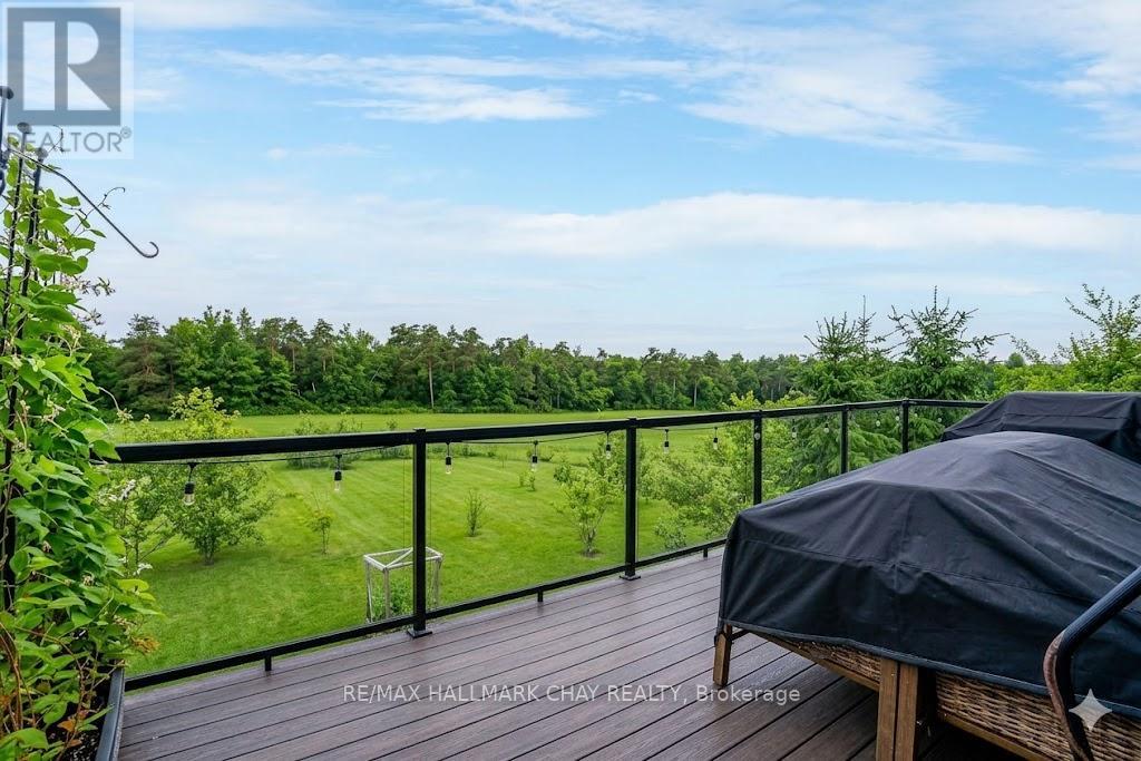 54 Landscape Drive, Oro-Medonte, Ontario  L0L 2L0 - Photo 6 - S12817826