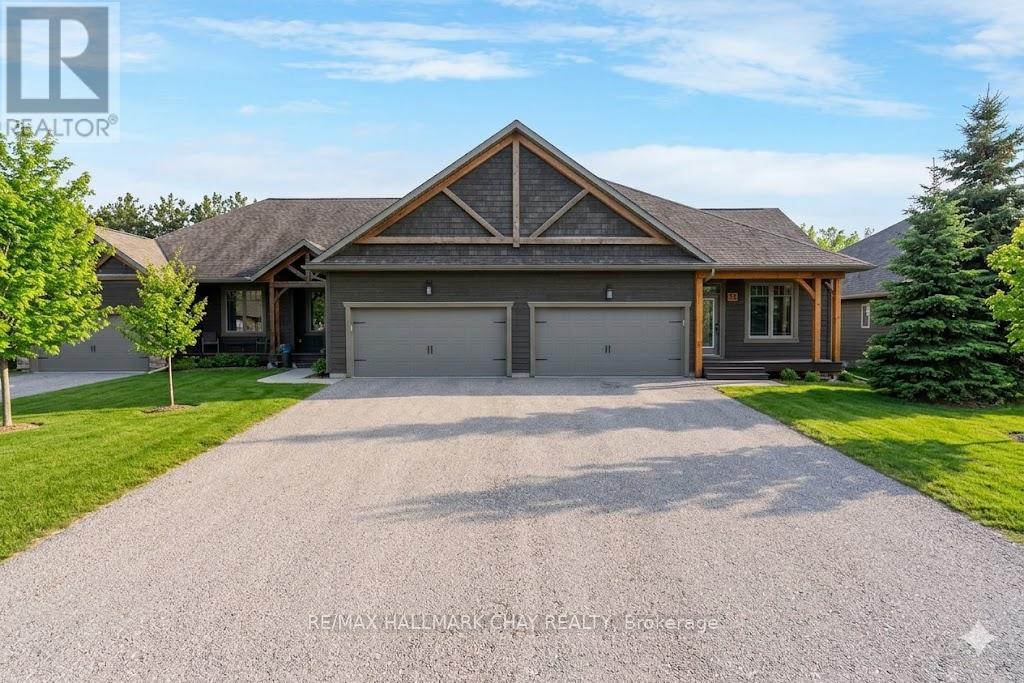 54 Landscape Drive, Oro-Medonte, Ontario  L0L 2L0 - Photo 2 - S12817826