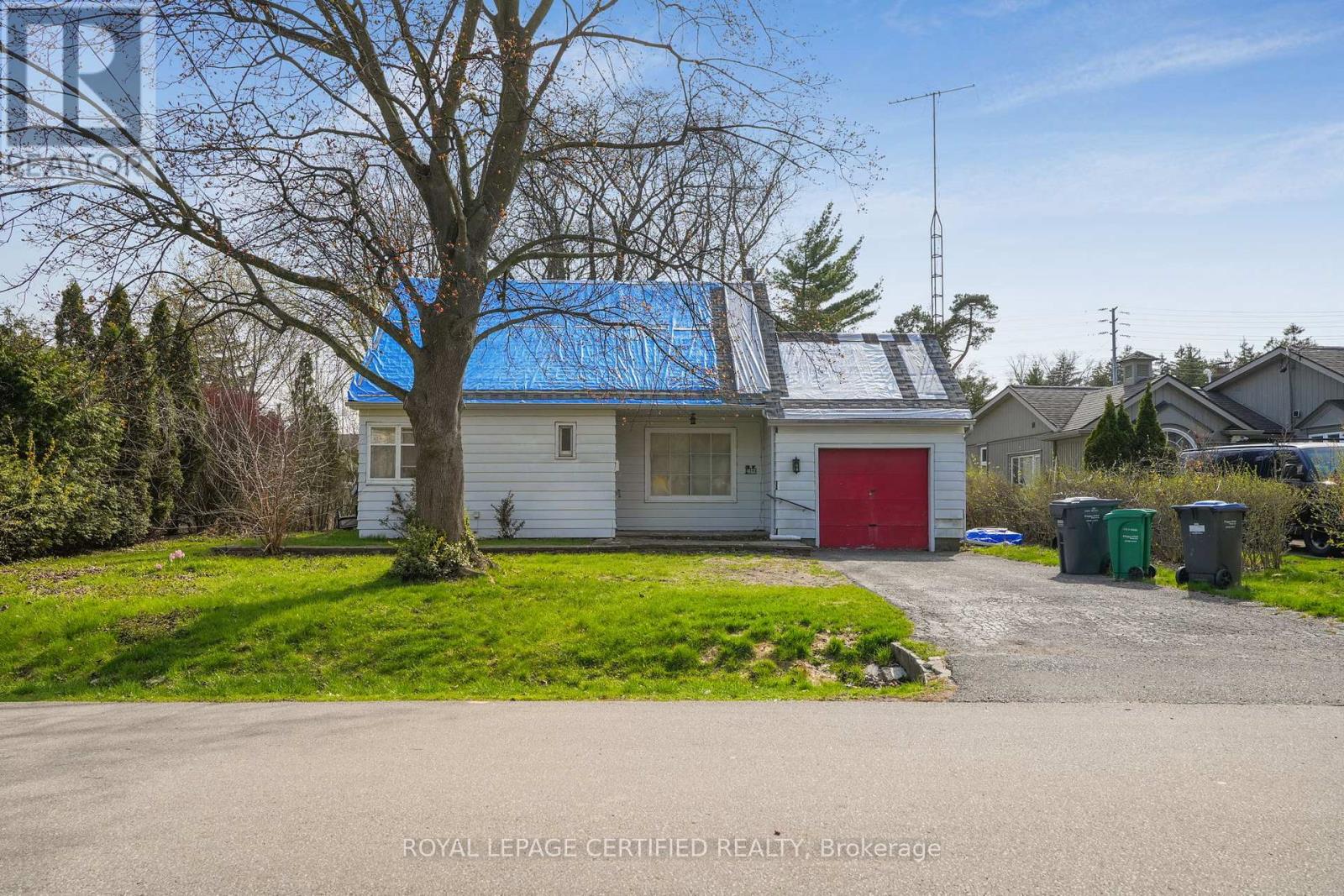 1348 Hollyrood Avenue, Mississauga, Ontario  L5G 3J4 - Photo 9 - W13059042