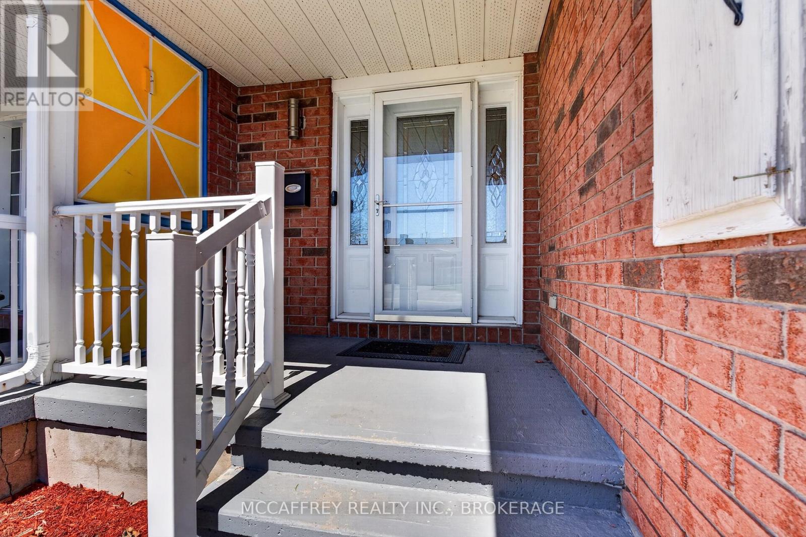 508 Farnham Court, Kingston, Ontario  K7M 8Y1 - Photo 2 - X13061564