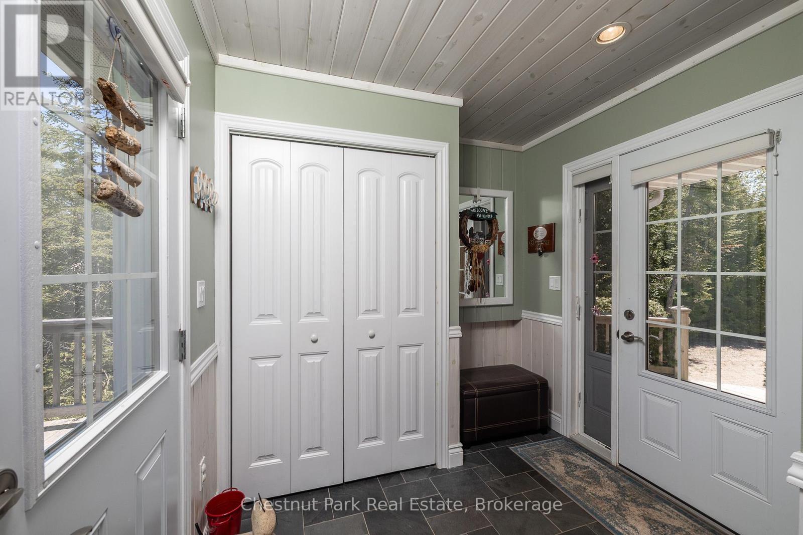 94 Zorra Drive, Northern Bruce Peninsula, Ontario  N0H 2R0 - Photo 18 - X13061526