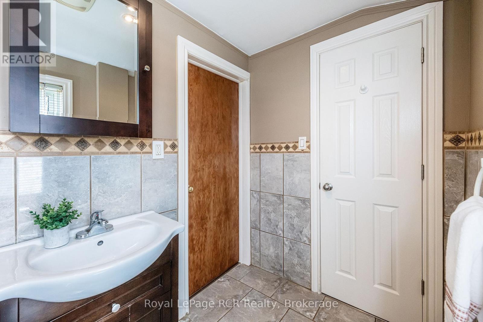 189 Margaret Avenue, Kitchener, Ontario  N2H 4J1 - Photo 16 - X13061534