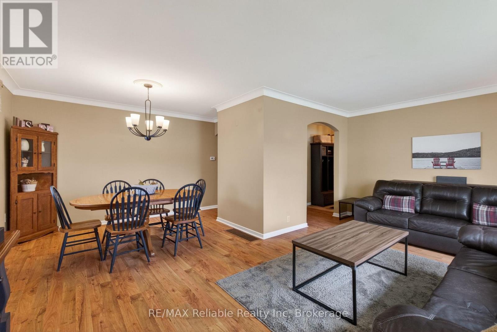 131 Cayley Street, Goderich (Goderich (Town)), Ontario  N7A 1Z9 - Photo 6 - X13061548