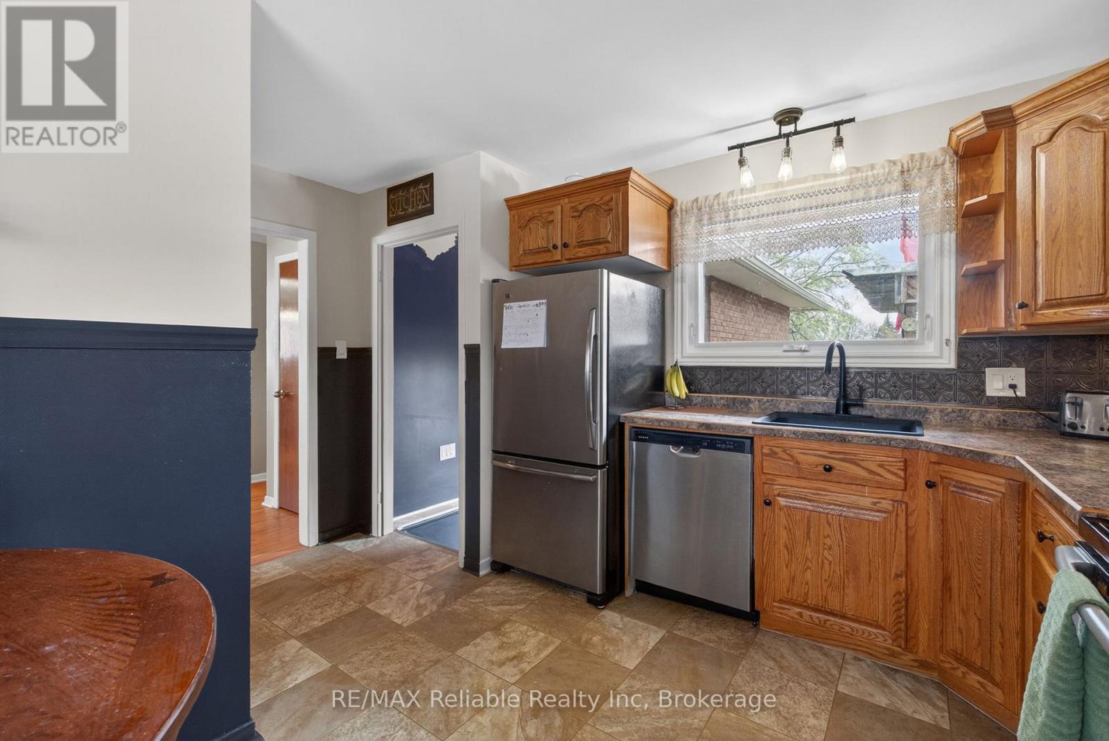 131 Cayley Street, Goderich (Goderich (Town)), Ontario  N7A 1Z9 - Photo 9 - X13061548