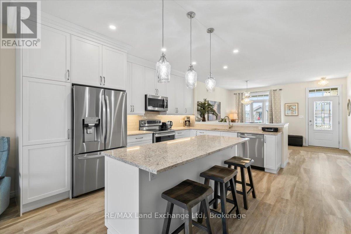 365 Rosner Drive, Saugeen Shores, Ontario  N0H 2C8 - Photo 5 - X13061658