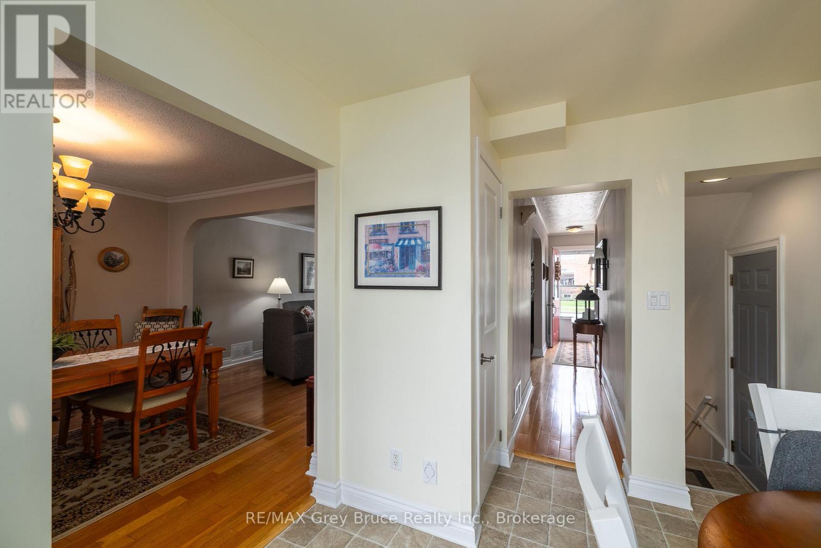 1295 4th Avenue W, Owen Sound, Ontario  N4K 4W7 - Photo 11 - X13061664