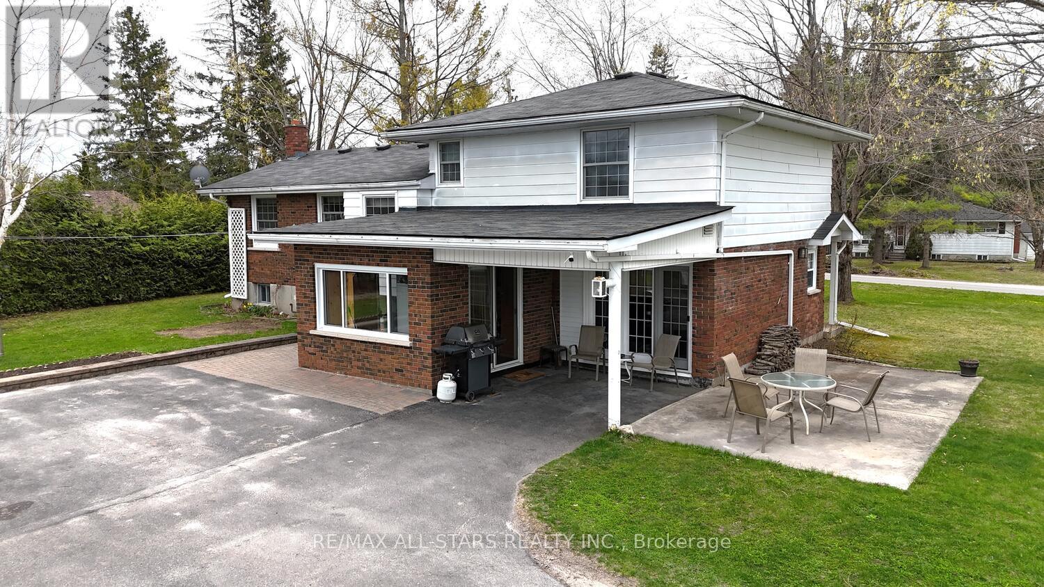 137 Reid Street, Kawartha Lakes (Bobcaygeon), Ontario  K0M 1A0 - Photo 3 - X13061584