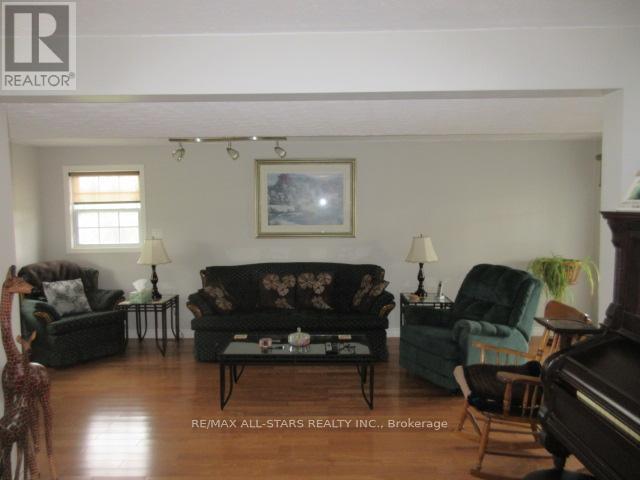 137 Reid Street, Kawartha Lakes (Bobcaygeon), Ontario  K0M 1A0 - Photo 9 - X13061584