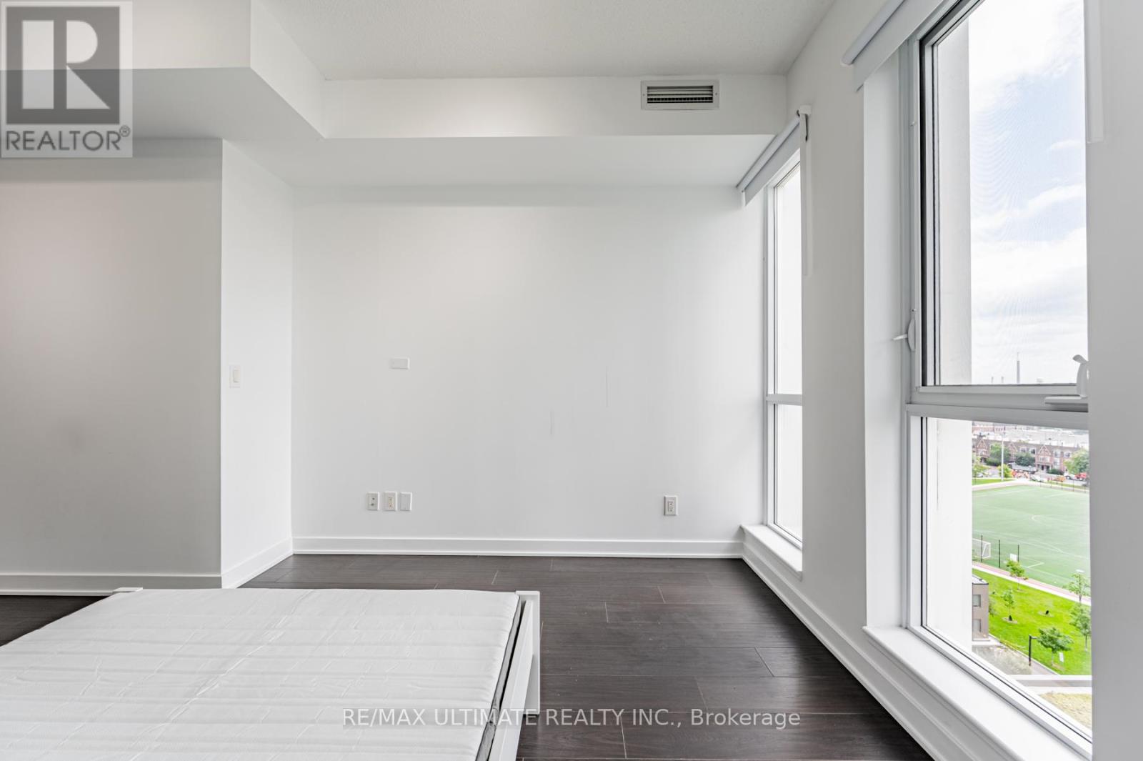 1105 - 170 Sumach Street, Toronto, Ontario  M5A 0C3 - Photo 13 - C13061506