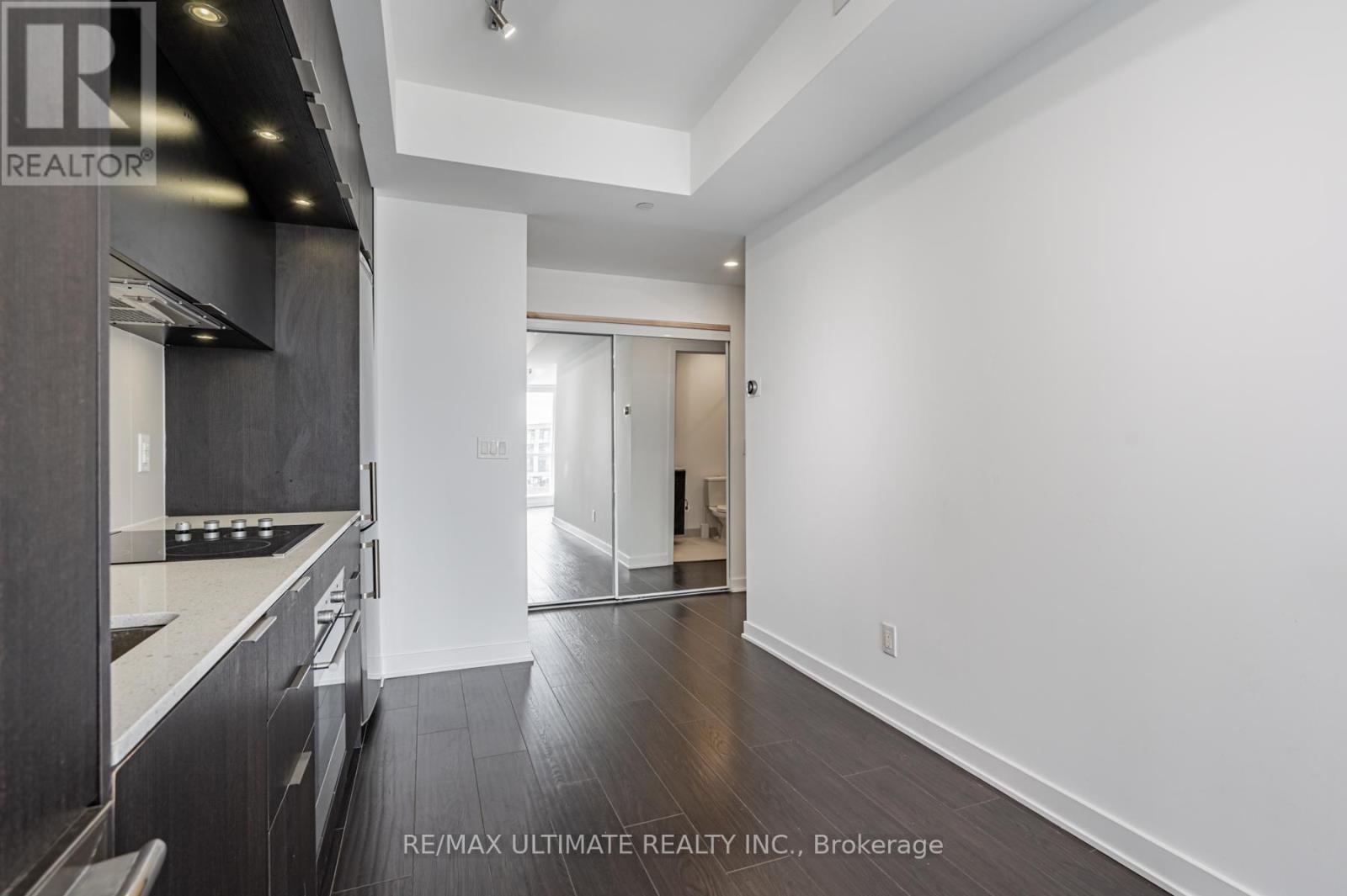 1105 - 170 Sumach Street, Toronto, Ontario  M5A 0C3 - Photo 4 - C13061506