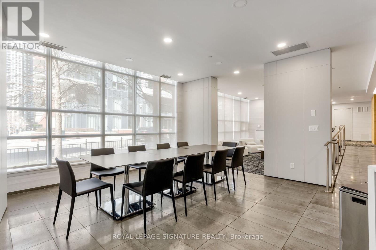 705 - 15 Bruyeres Mews, Toronto, Ontario  M5V 0A7 - Photo 20 - C13061574