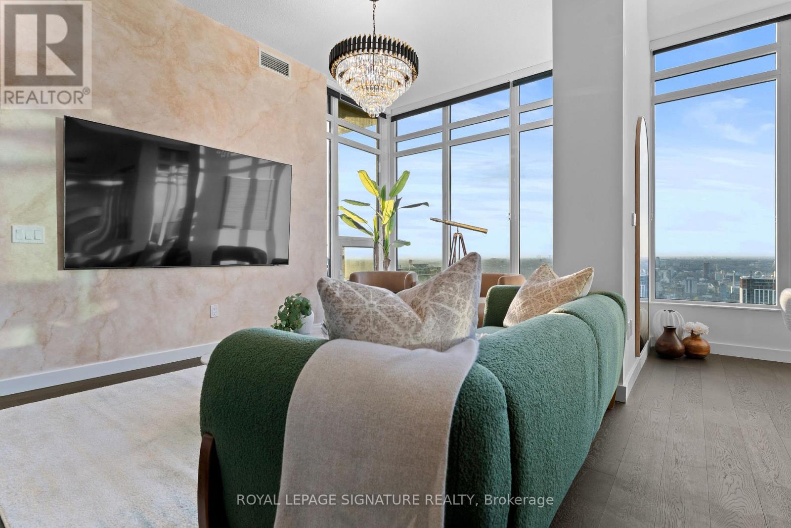 Ph7001 - 1 Concord Cityplace Way, Toronto, Ontario  M5V 0X3 - Photo 15 - C13061576