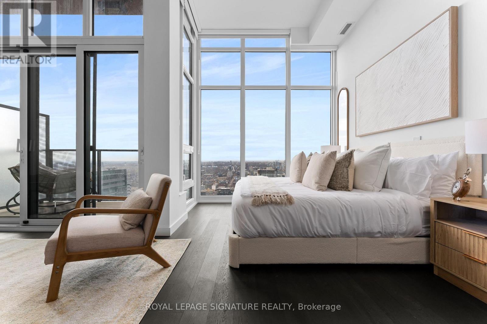 Ph7001 - 1 Concord Cityplace Way, Toronto, Ontario  M5V 0X3 - Photo 18 - C13061576