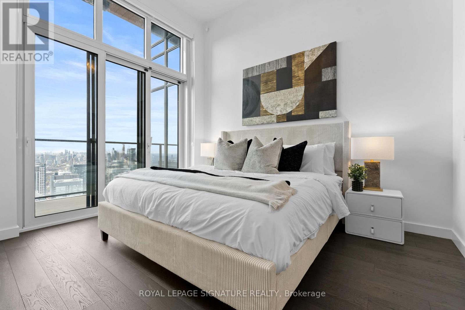 Ph7001 - 1 Concord Cityplace Way, Toronto, Ontario  M5V 0X3 - Photo 32 - C13061576