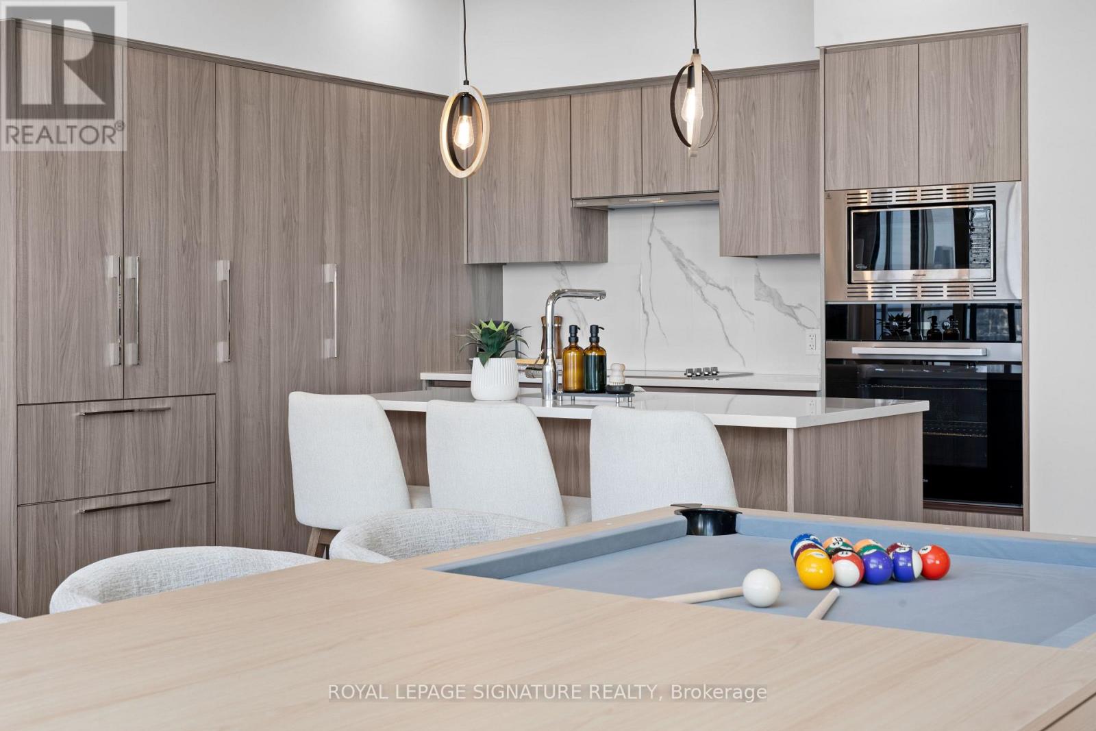 Ph7001 - 1 Concord Cityplace Way, Toronto, Ontario  M5V 0X3 - Photo 9 - C13061576