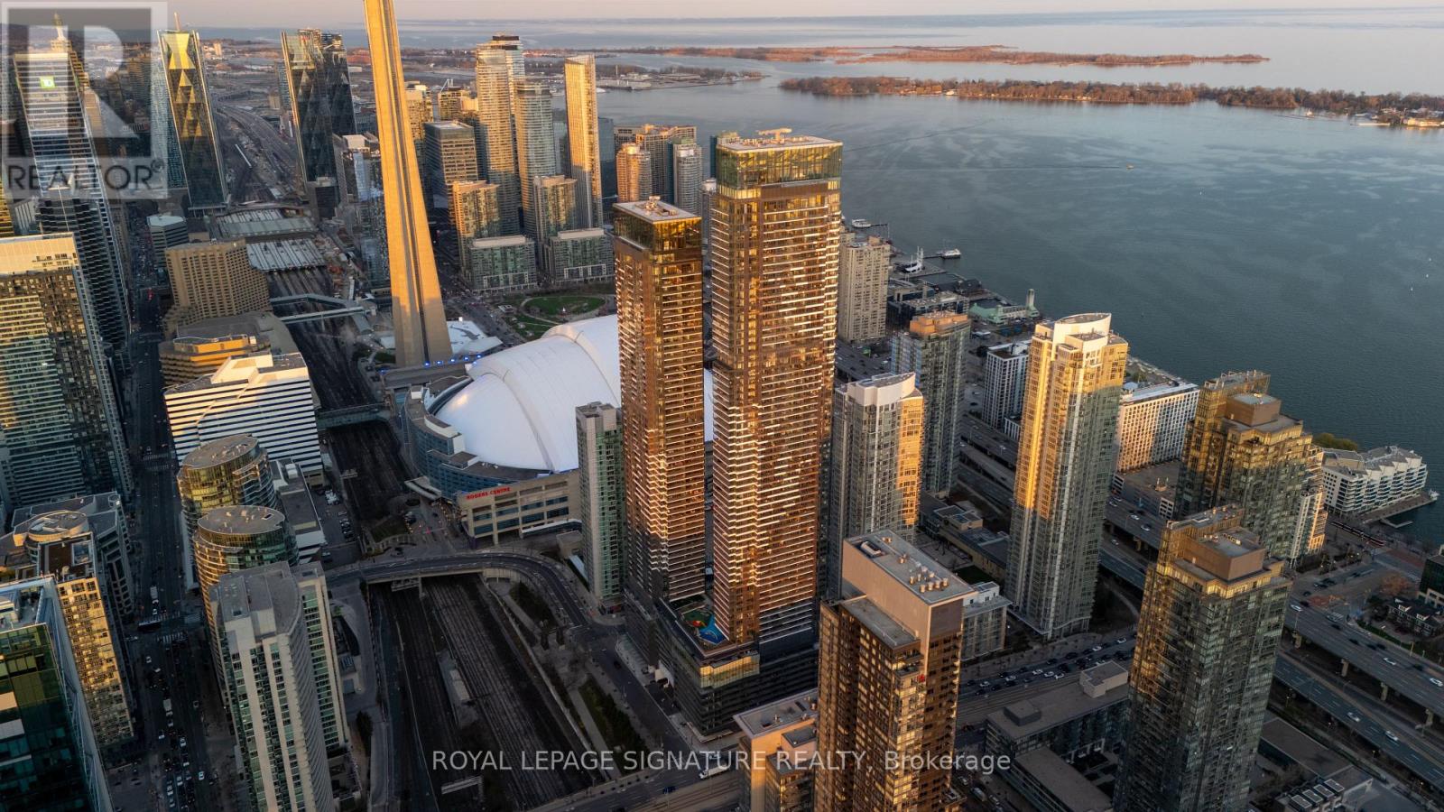 Ph7001 - 1 Concord Cityplace Way, Toronto, Ontario  M5V 0X3 - Photo 49 - C13061588