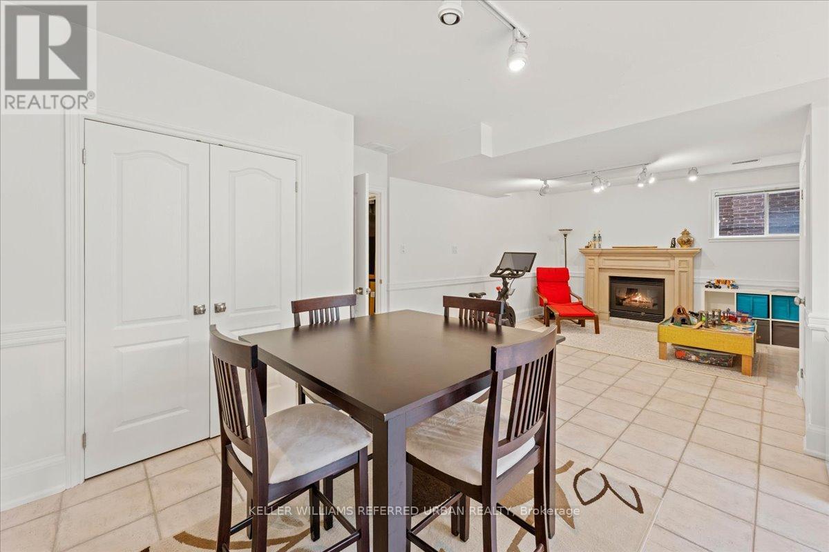 128 Burndale Avenue, Toronto, Ontario  M2N 1S9 - Photo 30 - C13061590