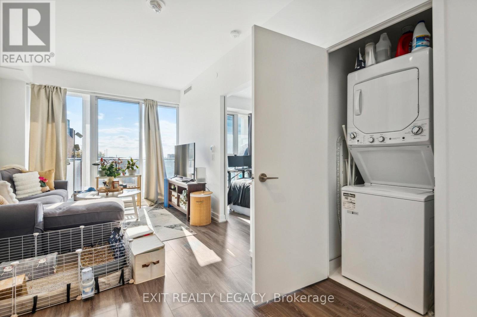 2213 - 20 Edward Street, Toronto, Ontario  M5G 1C9 - Photo 24 - C13061688